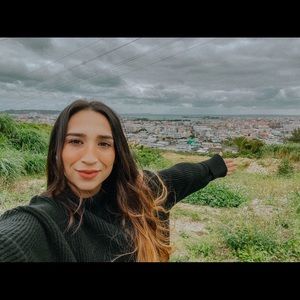 Meet your Posher, Ashley